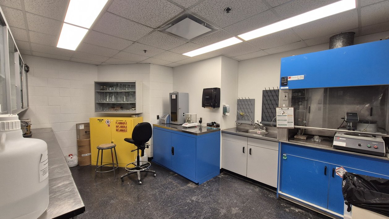 Le laboratoire pâte de ciment